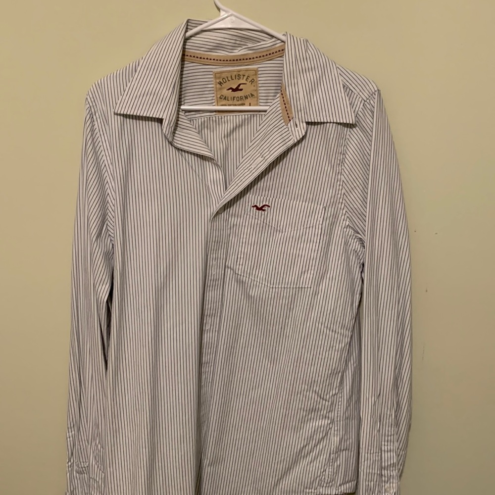 Hollister Button Up